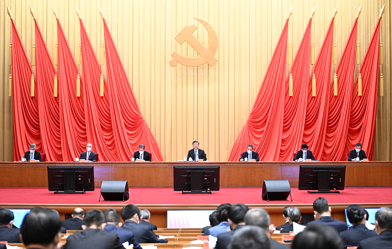 1月9日，中共中央總書記、國(guó)家主席、中央軍委主席習近平在(zài)中國(guó)共産黨第二十屆中央紀律檢查委員會第二次全體會議上(shàng)發表重要(yào / yāo)講話。李強、趙樂際、王滬甯、蔡奇、丁薛祥、李希出(chū)席會議。
